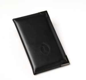 leather bill fold, check presenter with metallic corners / δερμάτινη θήκη λογαριασμών με μεταλλικές γωνίες